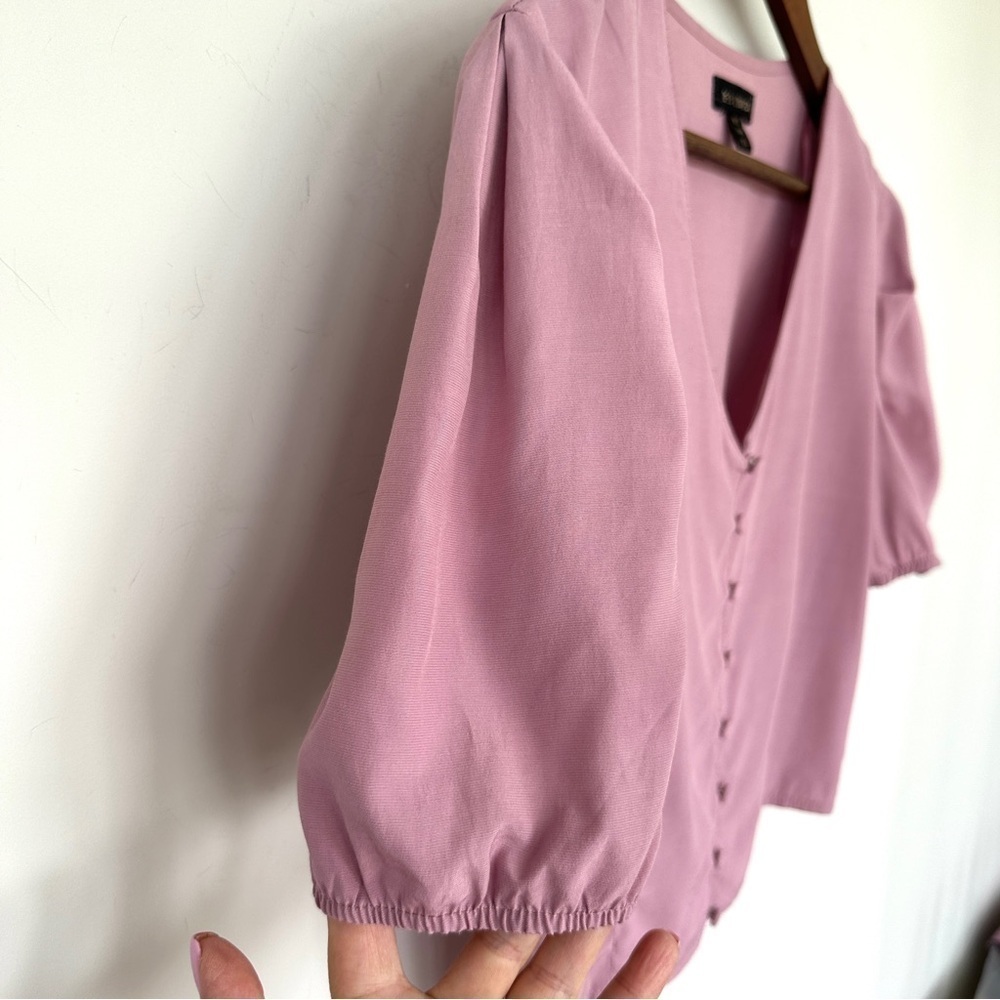 Women's Pink Button-Up Top - Picture 4 of 8